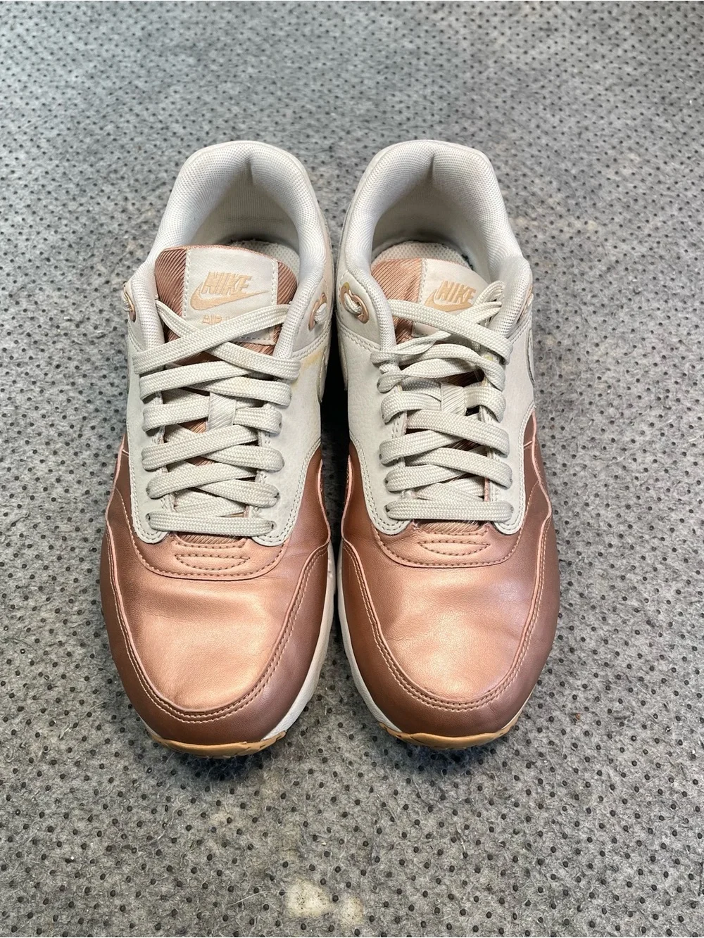 Nike Air Max 1 Ultra SE Metallic Toe Shoes Size 8 Womens